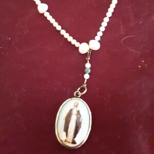 Water pearl Mother Mary pendant necklace
